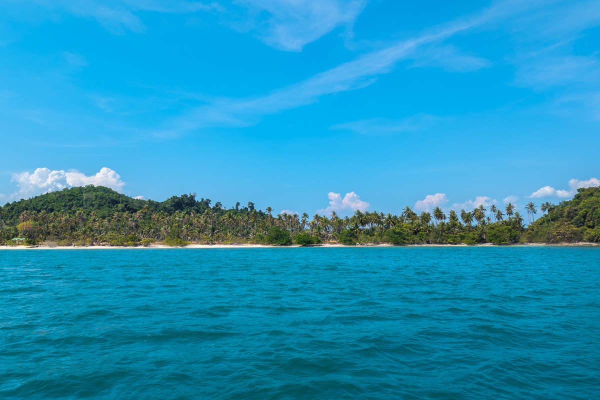 Vue depuis le bateau en direction des îles Phi Phi