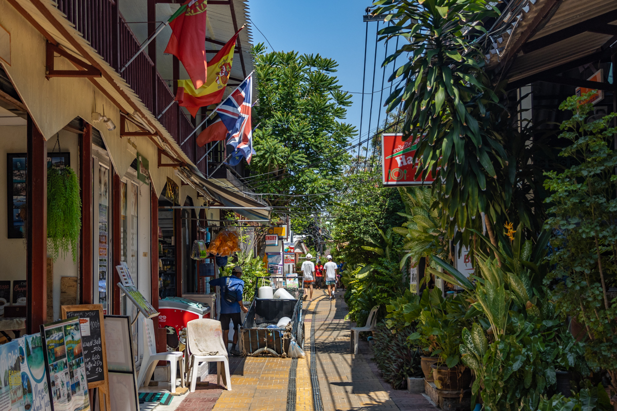 Rue dans l'île de Koh Phi Phi