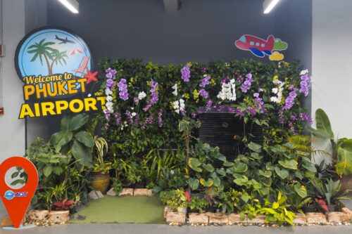 décor de bienvenue à l'aéroport de Phuket